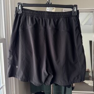 Lululemon • Shorts